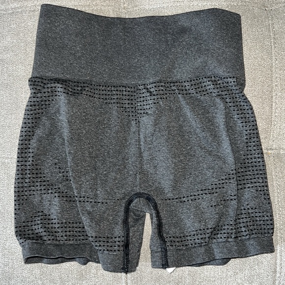 Gymshark vital seamless 2.0 shorts - Picture 2 of 3